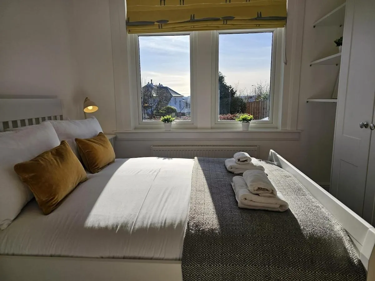 Kaimes Bright Garden Getaway Villa Edinburgh United Kingdom