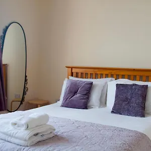 Stunning Castle View Apartment