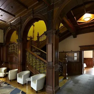 4* Отель B+B Edinburgh